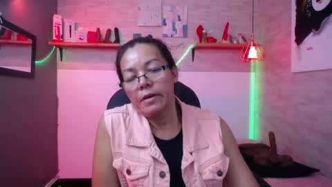 maturepure_ online show from October 26, 8:37 pm