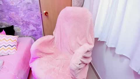 maturepure_ online show from March 3, 9:21 pm