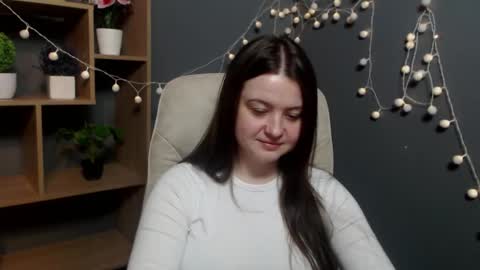 MavkaCute online show from February 6, 7:50 pm