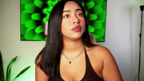 Mavy  online show from April 12, 6:00 pm