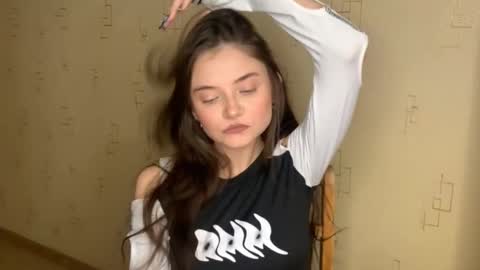 may online show from November 8, 3:17 pm