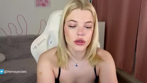 Maya online show from February 22, 3:40 am