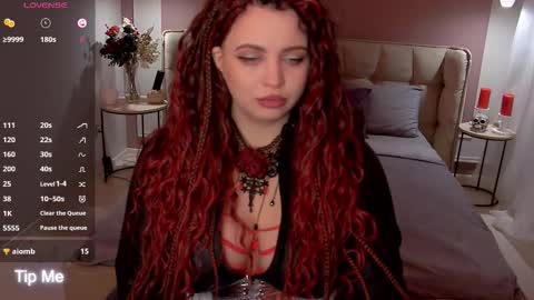 Maya Mils online show from February 2, 1:15 am