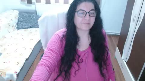 Maya online show from February 25, 7:51 am