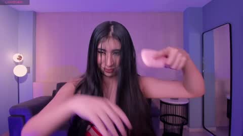 Maya online show from May 30, 8:05 pm