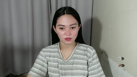 Snapshot of mayasally_ chatting on December 22, 5:56 am mayasally_ online show from December 22, 5:56 am
