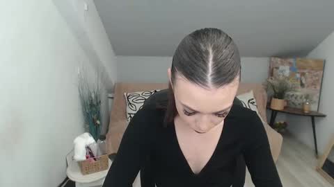 mayawill online show from January 16, 2:13 pm