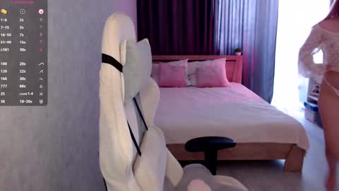 Snapshot of maybebabyx chatting on February 24, 4:04 am maybebabyx online show from February 24, 4:04 am