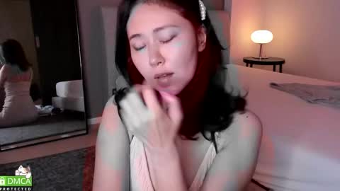 Snapshot of maybenanako chatting on September 20, 12:47 pm Nanako online show from September 20, 12:47 pm