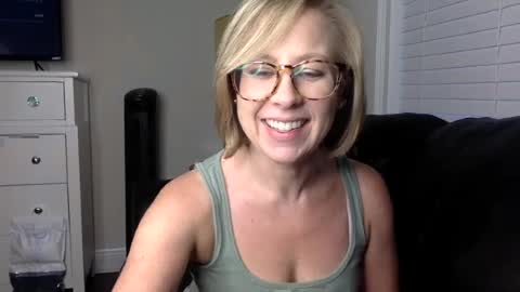mayzie_mac online show from July 12, 12:11 am