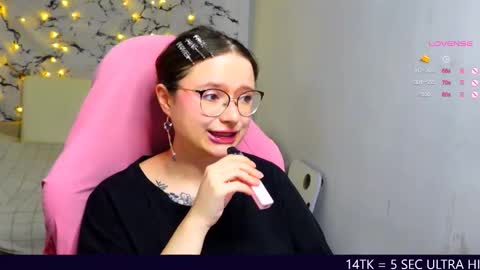 Hanna online show from March 4, 11:54 pm