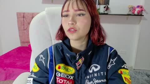 megam_white online show from April 8, 3:08 am