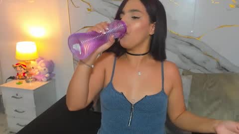 Snapshot of megan__monroe chatting on October 22, 9:09 pm megan__monroe online show from October 22, 9:09 pm
