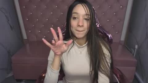 Snapshot of megan_collins_b chatting on October 14, 1:46 pm megan_collins_b online show from October 14, 1:46 pm