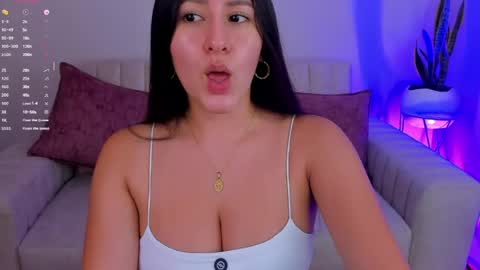 MEGAN COOPER online show from May 8, 12:03 am