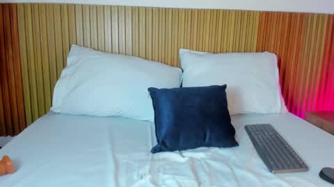 M E G A N online show from November 26, 2:34 am