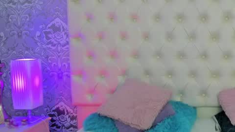 megan_tower online show from March 12, 7:49 pm