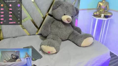 Snapshot of megann_hill chatting on March 5, 12:55 pm Megan online show from March 5, 12:55 pm