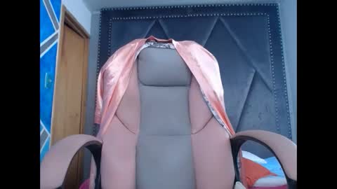 megannmilf online show from March 16, 5:17 pm