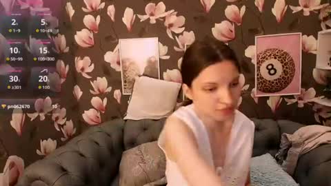 Melanie online show from July 17, 10:52 am