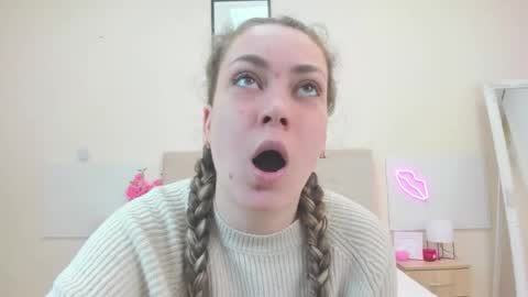 Melania online show from April 11, 5:35 am