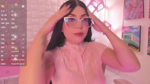 Snapshot of melaniegrayx chatting on September 22, 2:15 pm melaniegrayx online show from September 22, 2:15 pm