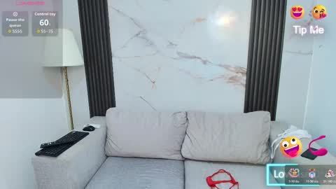 Melanie online show from November 9, 1:29 pm