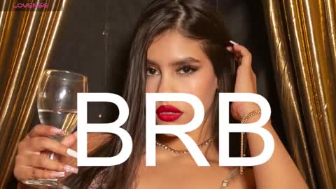 Snapshot of melanierioss_ chatting on January 7, 12:41 pm online show from January 7, 12:41 pm