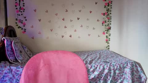 melifresita online show from April 4, 9:13 pm