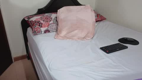 melihotxxx online show from March 15, 12:12 am