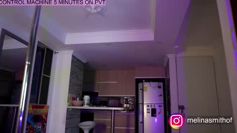 Snapshot of melina_smith1 chatting on October 21, 12:14 am MelinaSmith online show from October 21, 12:14 am