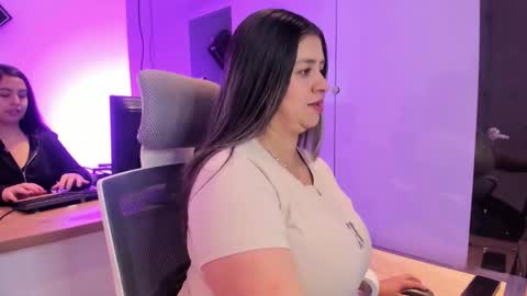 Snapshot of melinda_bob chatting on October 11, 1:14 pm Melinda online show from October 11, 1:14 pm