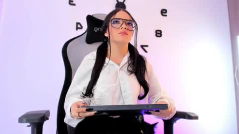 melisa_meow online show from February 2, 3:00 pm