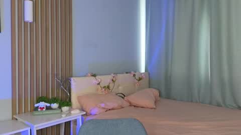 melisayyme online show from October 20, 4:26 am