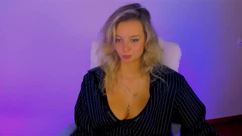 Snapshot of melissa_richardson chatting on September 16, 12:57 pm Melissa online show from September 16, 12:57 pm