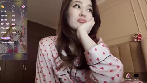 Lisaa online show from February 12, 6:15 am