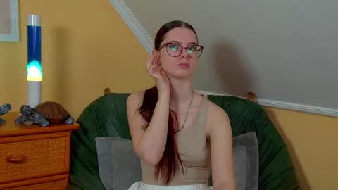 Melissa online show from October 7, 6:45 pm