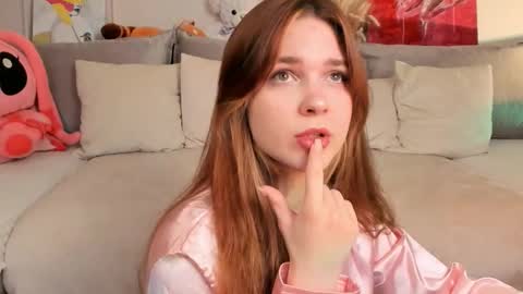 melissamiles online show from November 8, 2:22 pm