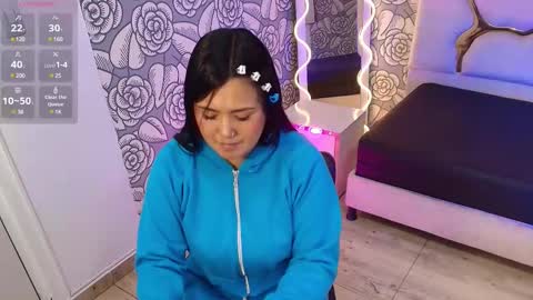 Snapshot of mellani_tay chatting on February 25, 3:09 am Mellani  online show from February 25, 3:09 am