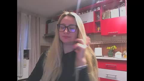 Melly online show from April 2, 5:05 am