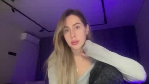 Melodie online show from October 9, 4:22 pm