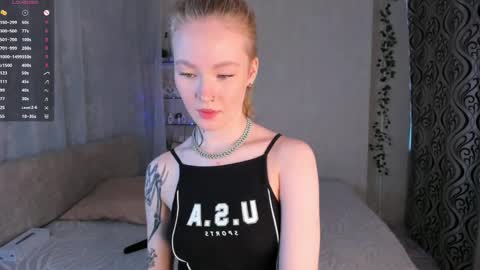 melodievejar online show from April 1, 4:46 am