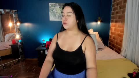  Leslie  online show from January 18, 10:39 am