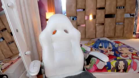 melody_lollii online show from December 16, 6:25 pm