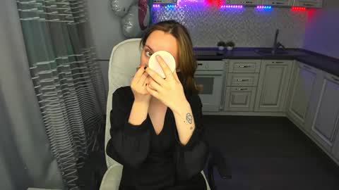 Kaylie online show from February 5, 3:45 am