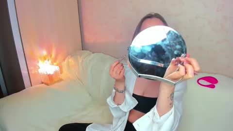 Kaylie online show from December 17, 7:29 pm