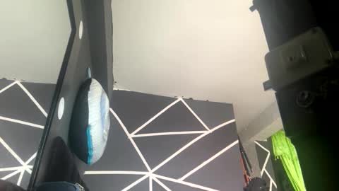 melodysnow online show from December 16, 6:36 pm