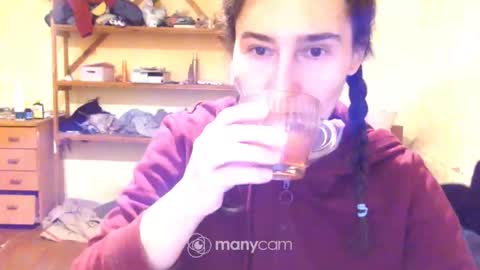 Yummygirl online show from January 3, 5:17 am