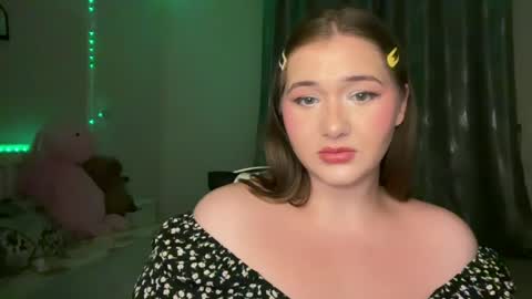 Kitten online show from July 11, 7:47 pm