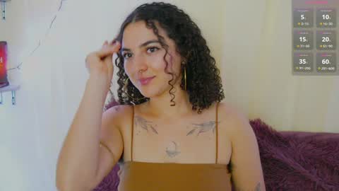 Merida Bell online show from December 17, 11:05 pm